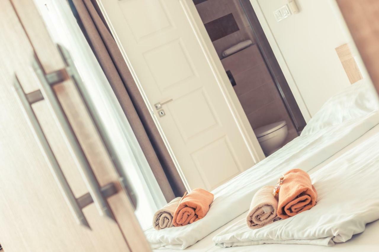 Sekli Panzio Apartment Balatonlelle Luaran gambar